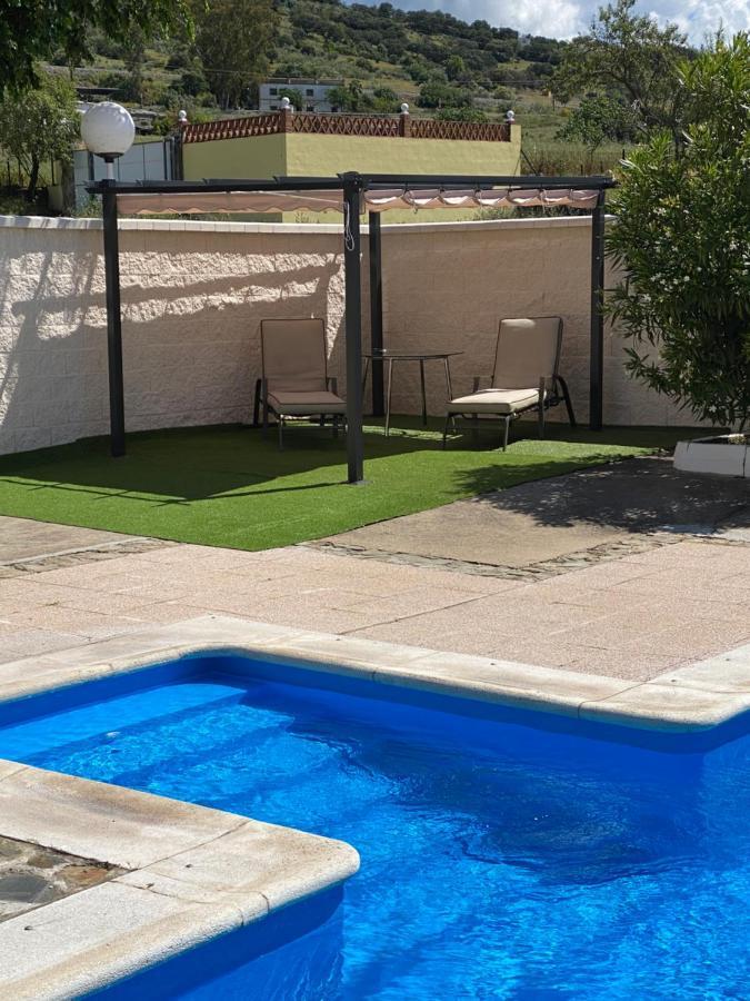 Casa Rural Montes De Trigo Jerez De Los Caballeros Exterior photo