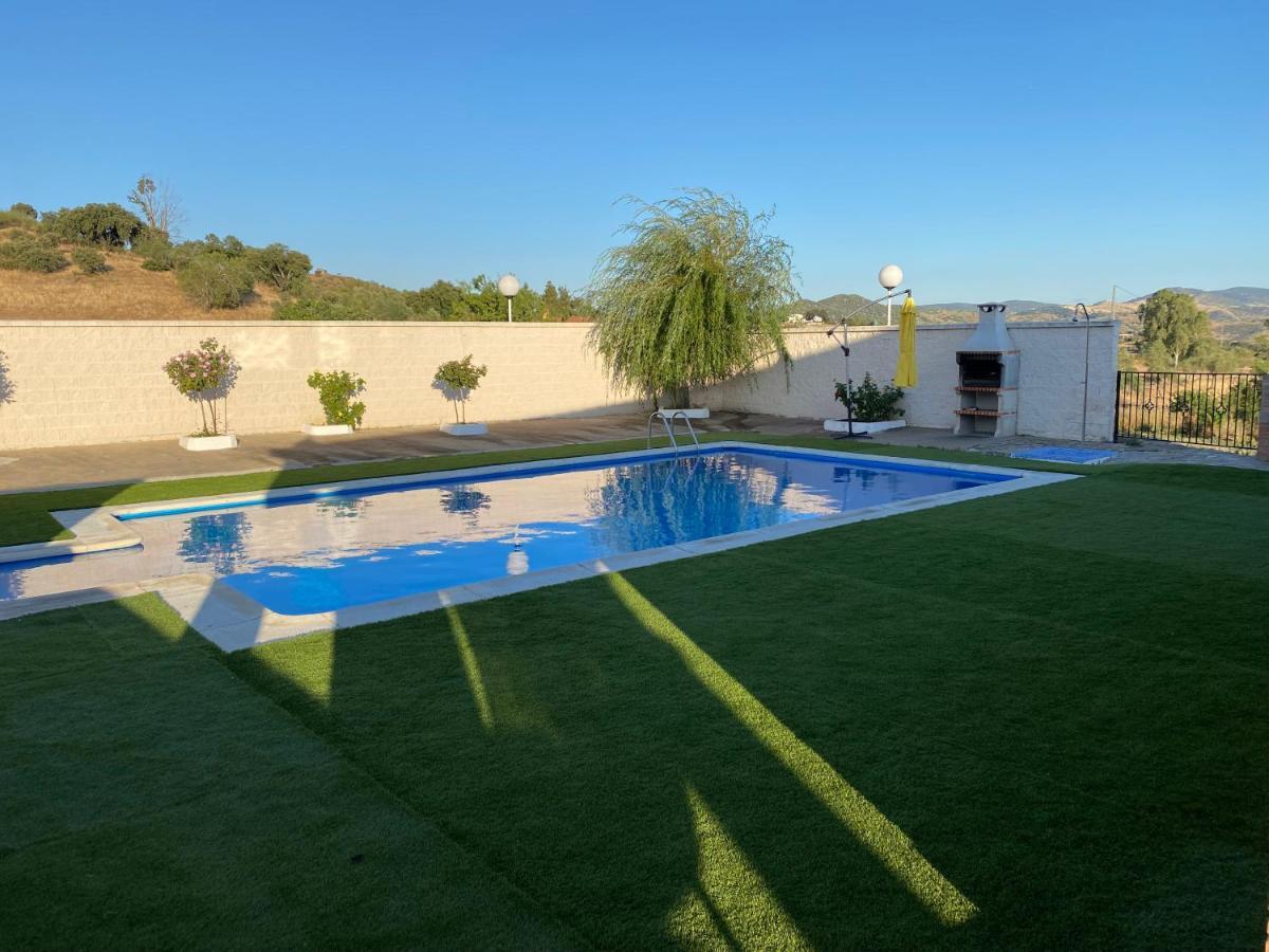 Casa Rural Montes De Trigo Jerez De Los Caballeros Exterior photo